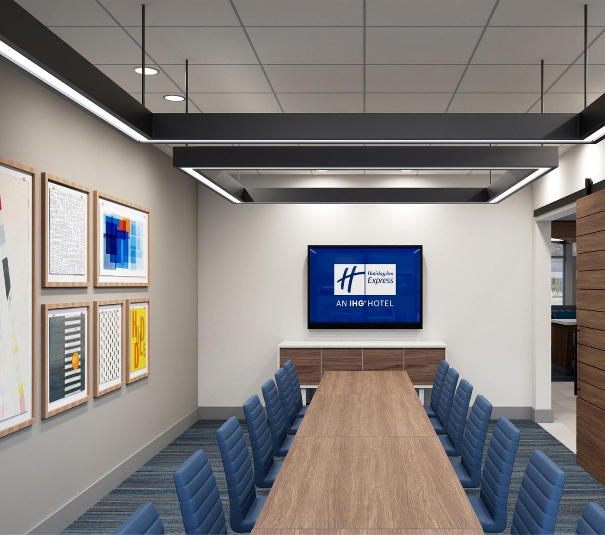 Holiday Inn Express & Suites Fresno Airport By Ihg Exterior photo